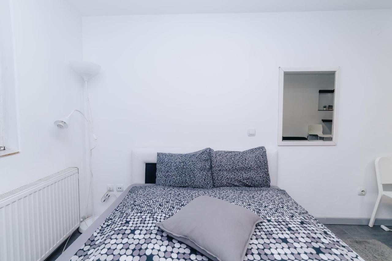 Apartments Luka Крагуєваць Екстер'єр фото
