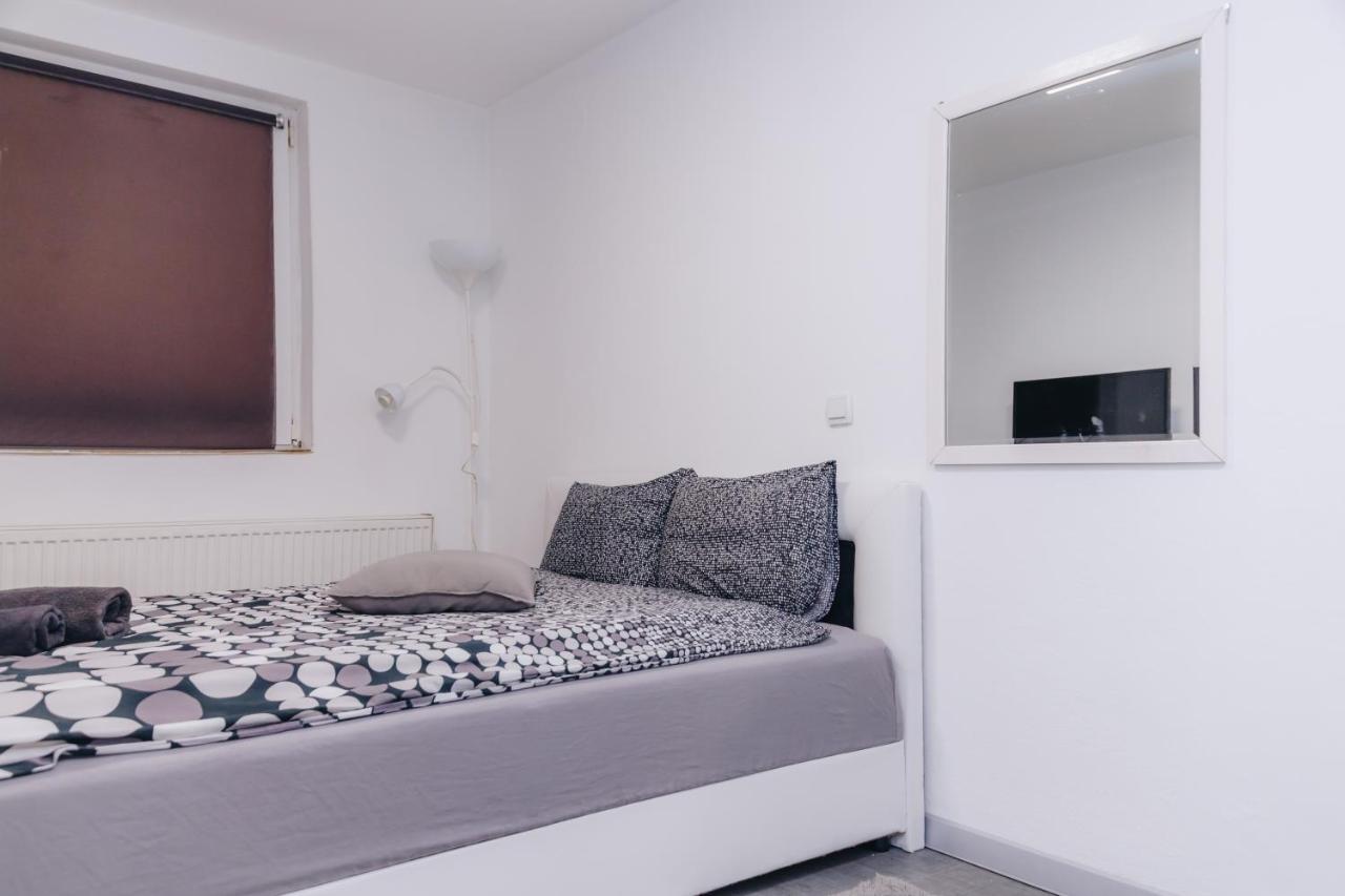 Apartments Luka Крагуєваць Екстер'єр фото